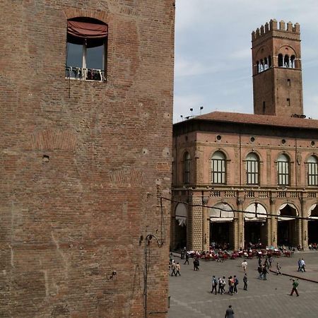 Casa Isolani Luxury Rooms Piazza Maggiore 1 Bologna Buitenkant foto