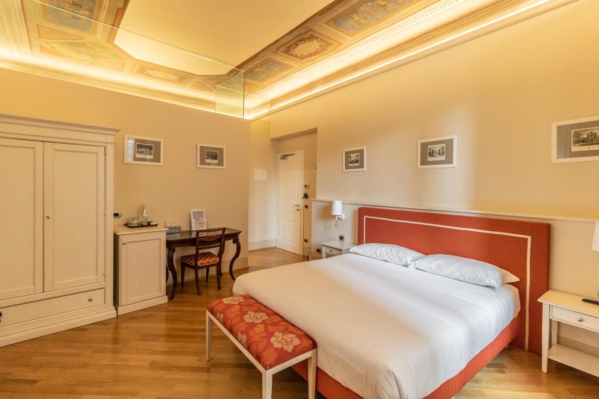 Casa Isolani Luxury Rooms Piazza Maggiore 1 Bologna Buitenkant foto