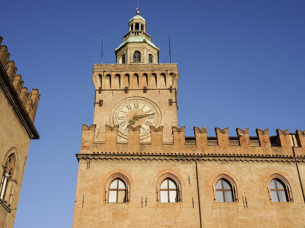 Casa Isolani Luxury Rooms Piazza Maggiore 1 Bologna Buitenkant foto