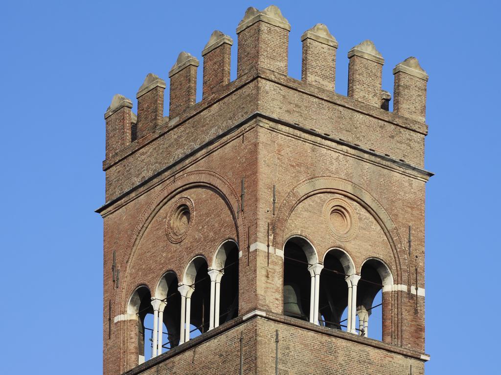 Casa Isolani Luxury Rooms Piazza Maggiore 1 Bologna Buitenkant foto