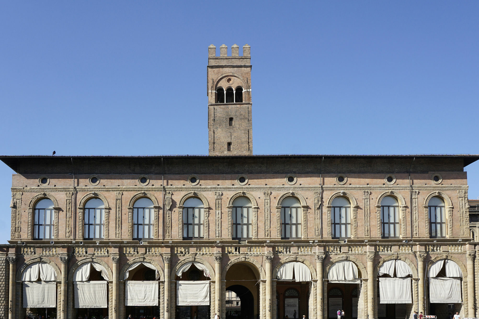 Casa Isolani Luxury Rooms Piazza Maggiore 1 Bologna Buitenkant foto