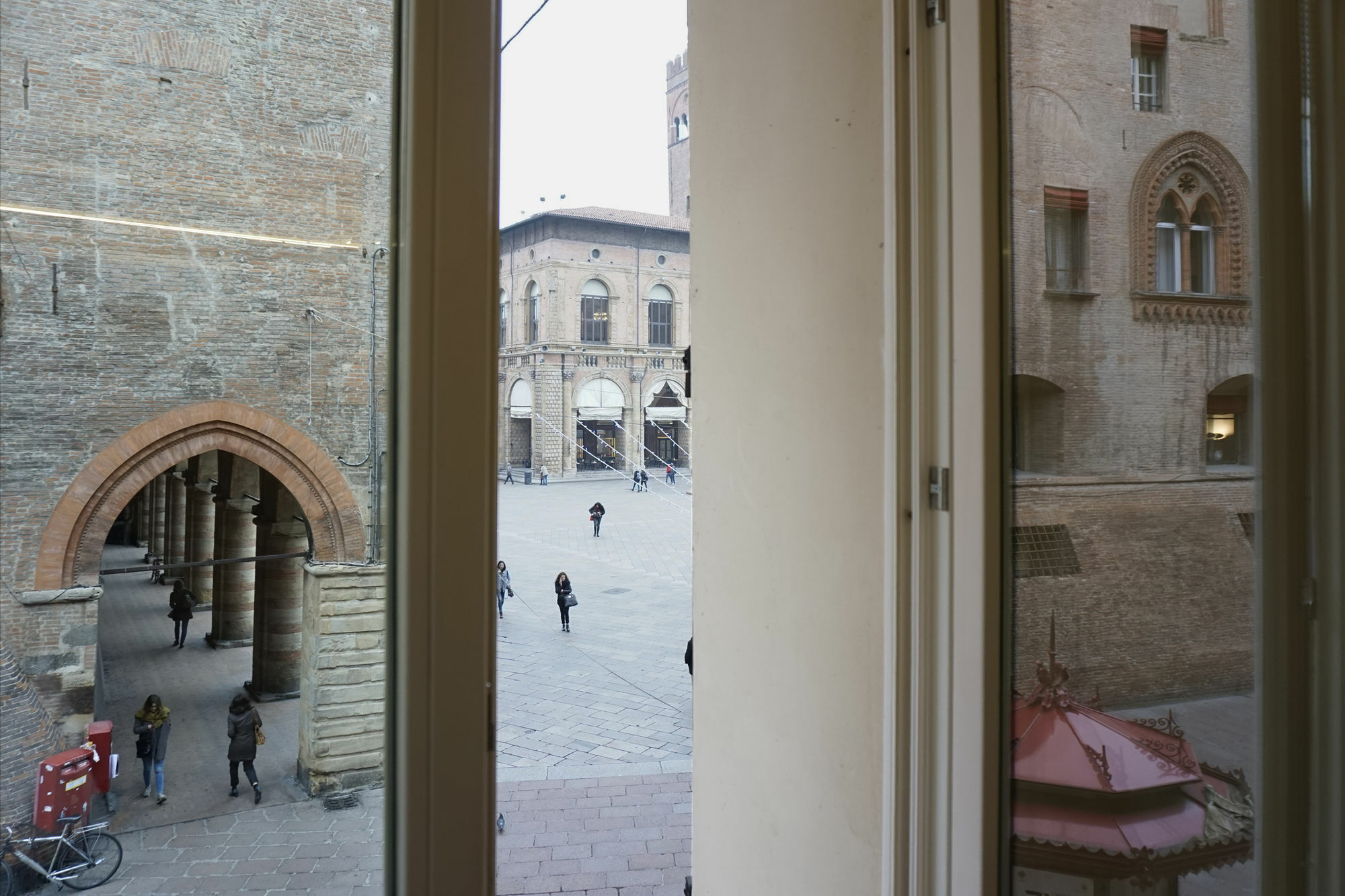 Casa Isolani Luxury Rooms Piazza Maggiore 1 Bologna Buitenkant foto